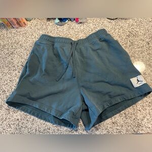 like new - Jordan Nike loose fit short, size XL